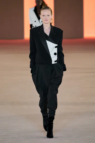 Look 72